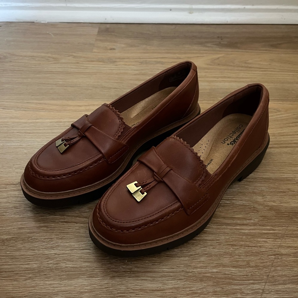 Clark’s Westlynn Bella Tan Leather Loafers NWOB